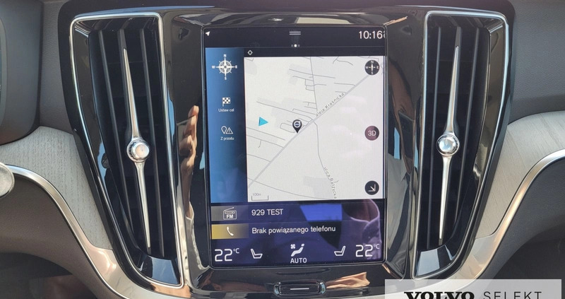 Volvo V60 Cross Country cena 179900 przebieg: 38000, rok produkcji 2021 z Szczekociny małe 497